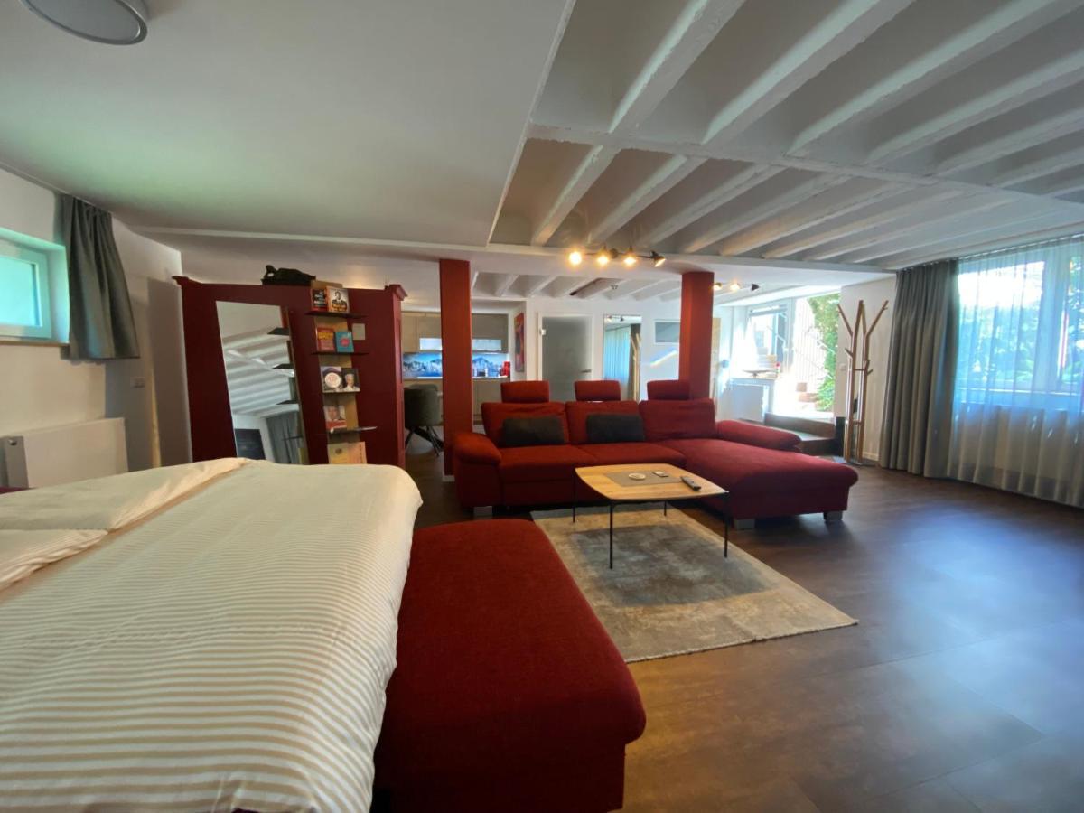 Haus Pia Executive Suites Friedrichshafen Exterior photo